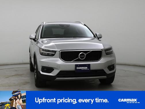 2019 Volvo XC40 T5 Momentum
