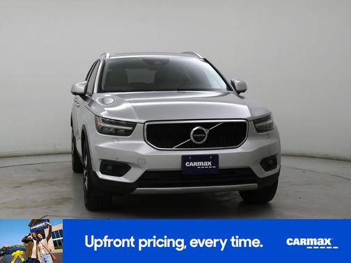 2019 Volvo XC40 T5 Momentum