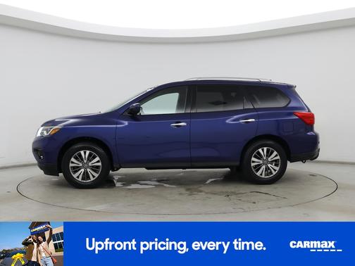 2019 Nissan Pathfinder SV