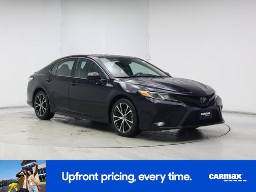 Black 2020 Toyota Camry SE