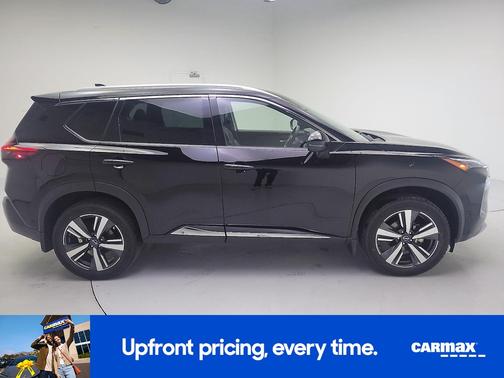 Black 2023 Nissan Rogue SL