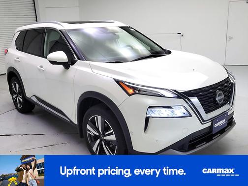White 2023 Nissan Rogue SL