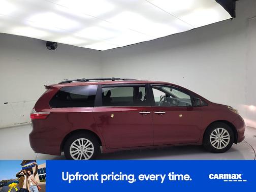 Red 2017 Toyota Sienna XLE