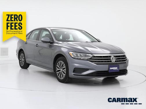 Gray 2021 Volkswagen Jetta SE