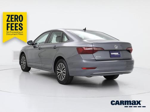 Gray 2021 Volkswagen Jetta SE