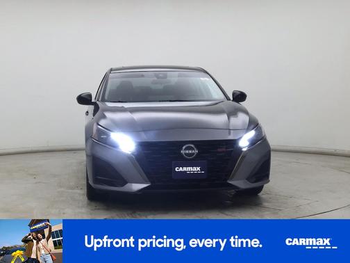 Gray 2023 Nissan Altima SR