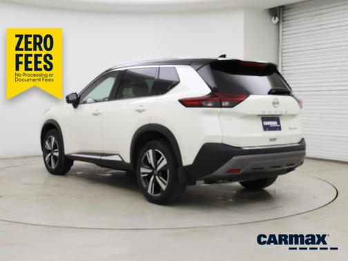 White 2023 Nissan Rogue SL