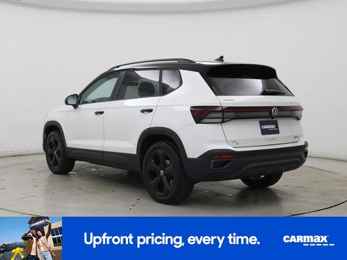 2025 Volkswagen Taos SE Black Edition