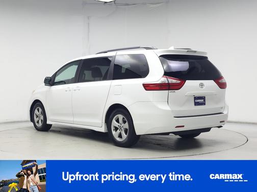 2019 Toyota Sienna LE