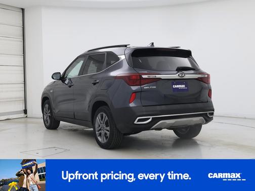 Gray 2021 Kia Seltos S