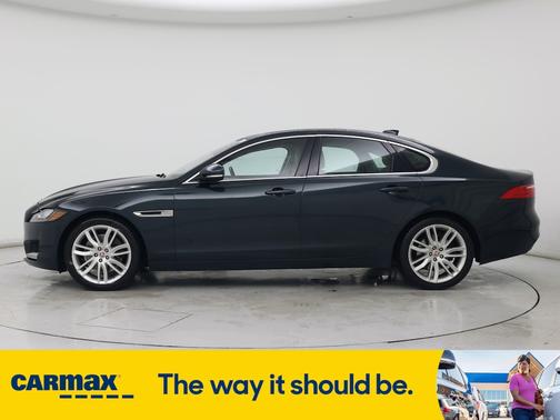 2016 Jaguar XF Prestige