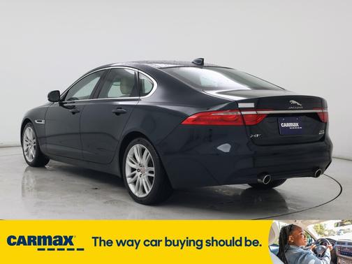 2016 Jaguar XF Prestige