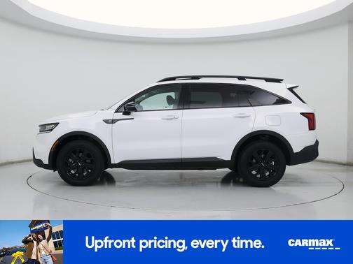 White 2022 Kia Sorento X-Line S