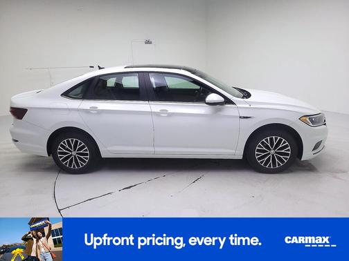White 2019 Volkswagen Jetta SEL