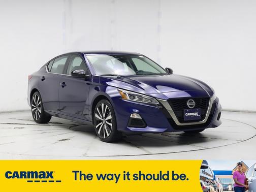 2022 Nissan Altima SR