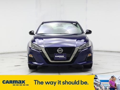 2022 Nissan Altima SR