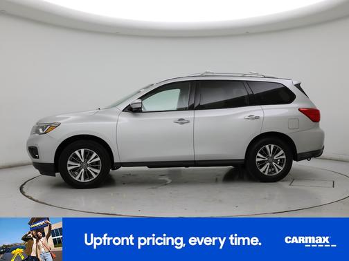 Silver 2019 Nissan Pathfinder SL
