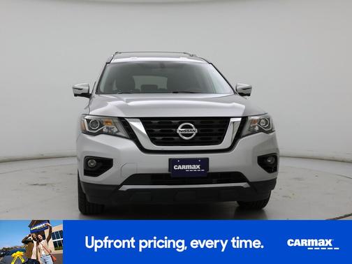 Silver 2019 Nissan Pathfinder SL