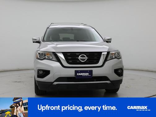 Silver 2019 Nissan Pathfinder SL