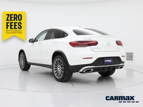 White 2021 Mercedes-Benz GLC 300