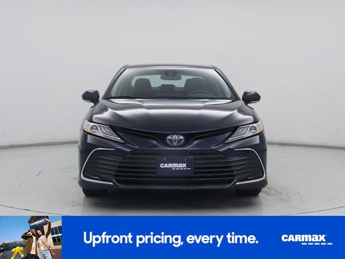 2022 Toyota Camry Hybrid XLE