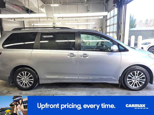 2018 Toyota Sienna XLE