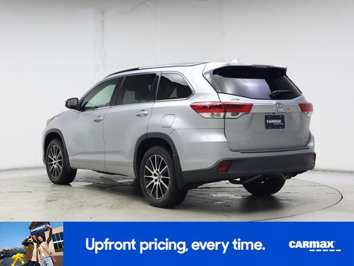 2017 Toyota Highlander SE