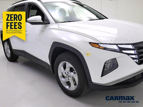 White 2023 Hyundai TUCSON SEL