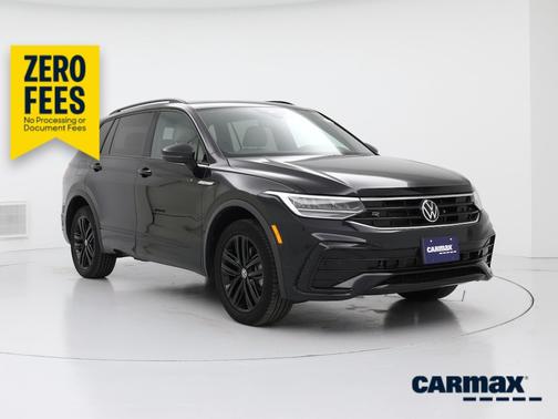 Black 2022 Volkswagen Tiguan SE R-Line Black