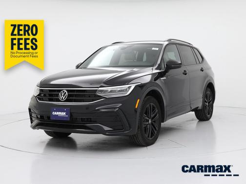 Black 2022 Volkswagen Tiguan SE R-Line Black