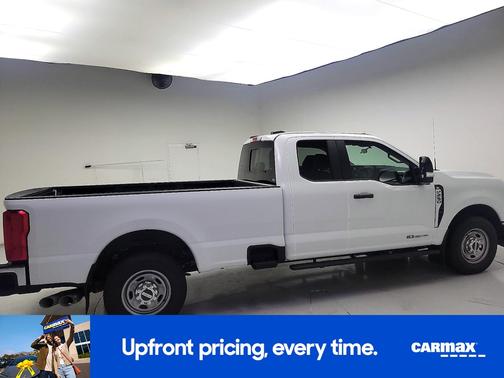 White 2024 Ford F-250 XL
