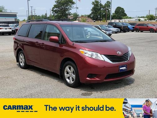 2013 Toyota Sienna LE
