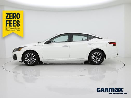 White 2025 Nissan Altima SV