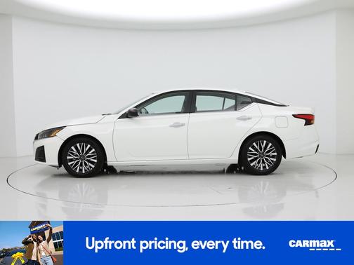 White 2025 Nissan Altima SV