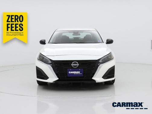 White 2025 Nissan Altima SV