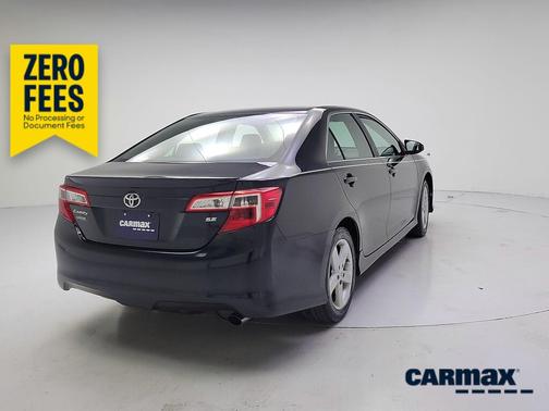 Blue 2014 Toyota Camry SE