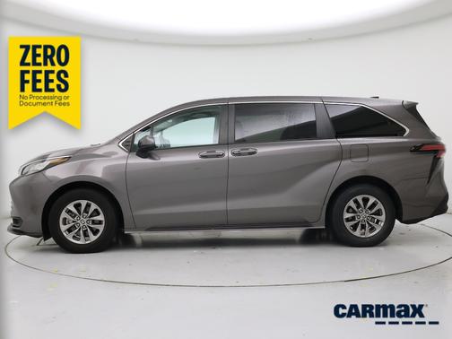 Gray 2022 Toyota Sienna LE
