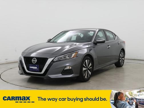 2022 Nissan Altima SV