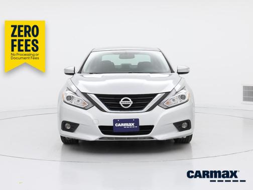 Silver 2017 Nissan Altima SV