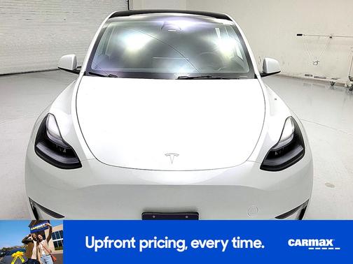 White 2023 Tesla Model Y Performance
