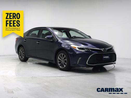 Blue 2018 Toyota Avalon XLE