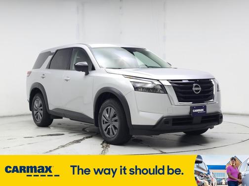 2024 Nissan Pathfinder S