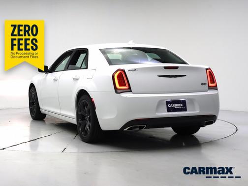 White 2022 Chrysler 300 Touring