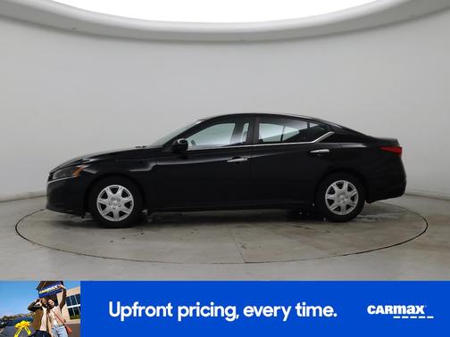 Black 2023 Nissan Altima S