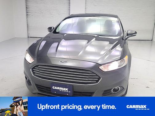 Gray 2016 Ford Fusion SE