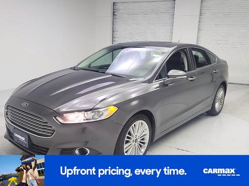 Gray 2016 Ford Fusion SE