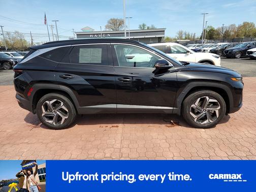 Black 2023 Hyundai TUCSON Limited