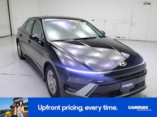 Black 2025 Hyundai SONATA SE