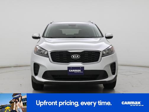 Silver 2019 Kia Sorento LX