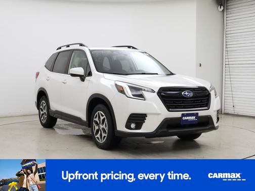 White 2024 Subaru Forester Premium